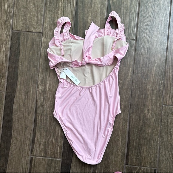 NWT Solido Swimwear Ruffle One Piece Swimsuit in Light Pink Sz L - Picture 6 of 10